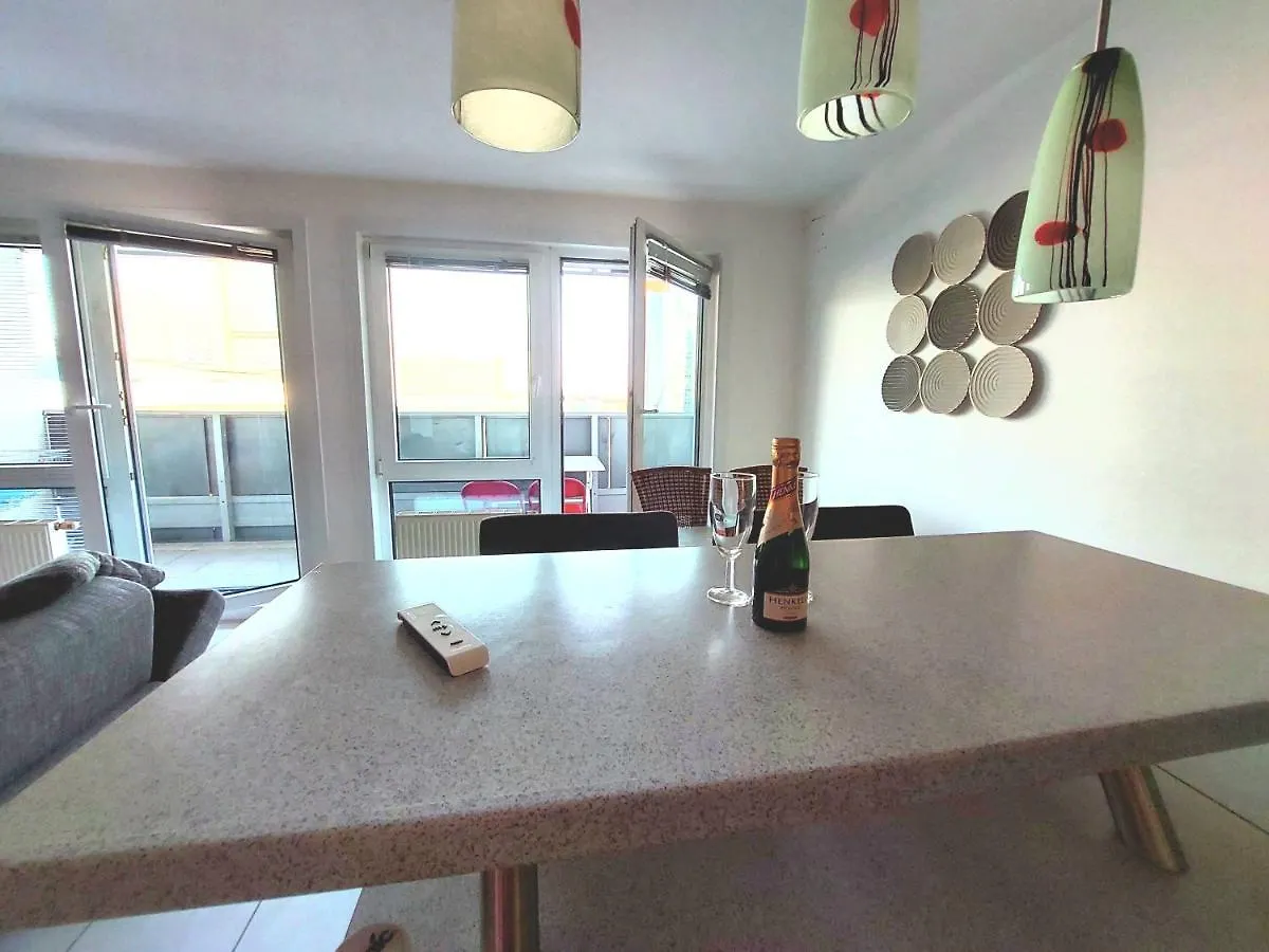 Tower Apartment With Private Terrace Next To Uno Vienna