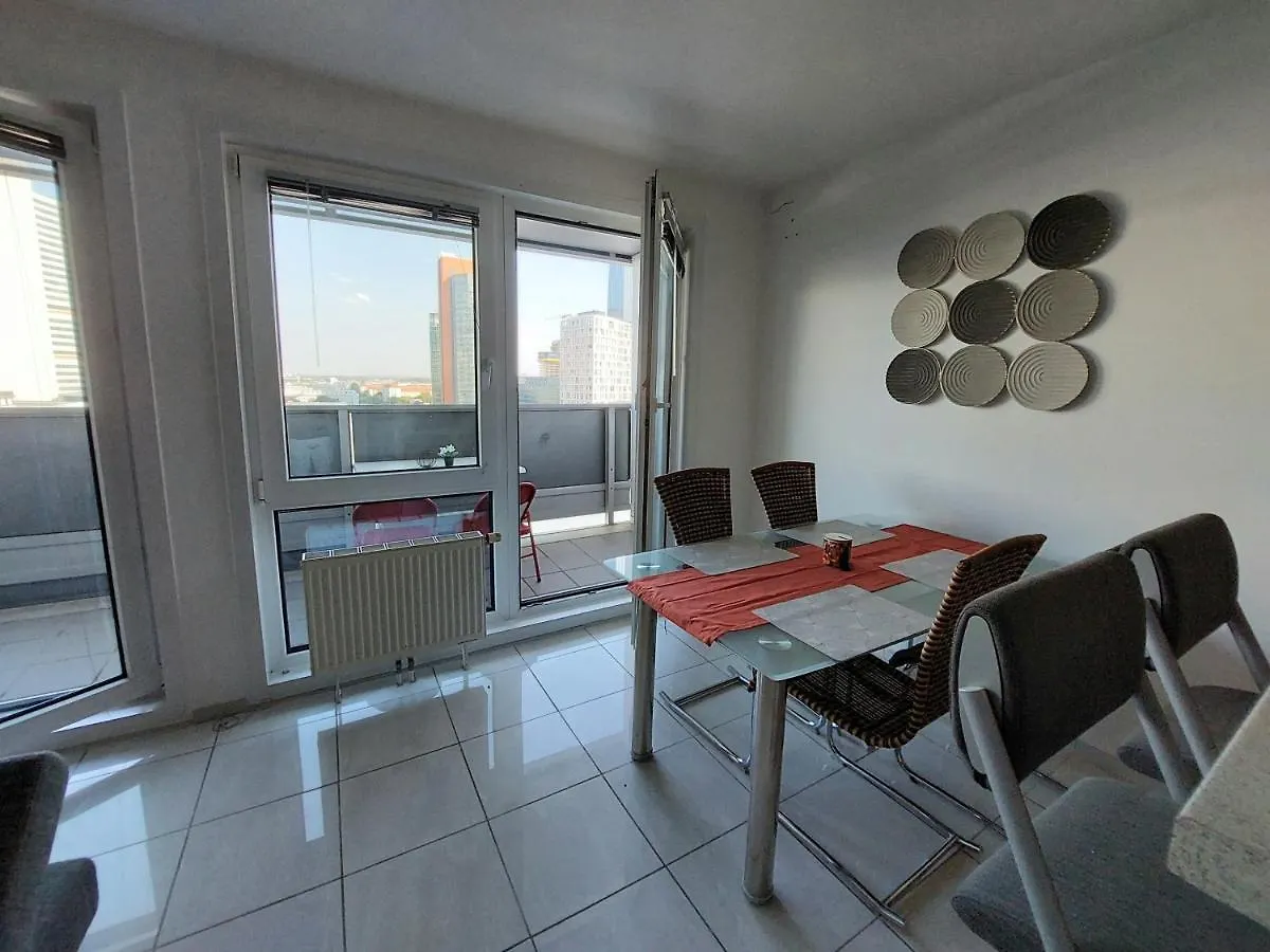 Tower Apartment With Private Terrace Next To Uno Viena