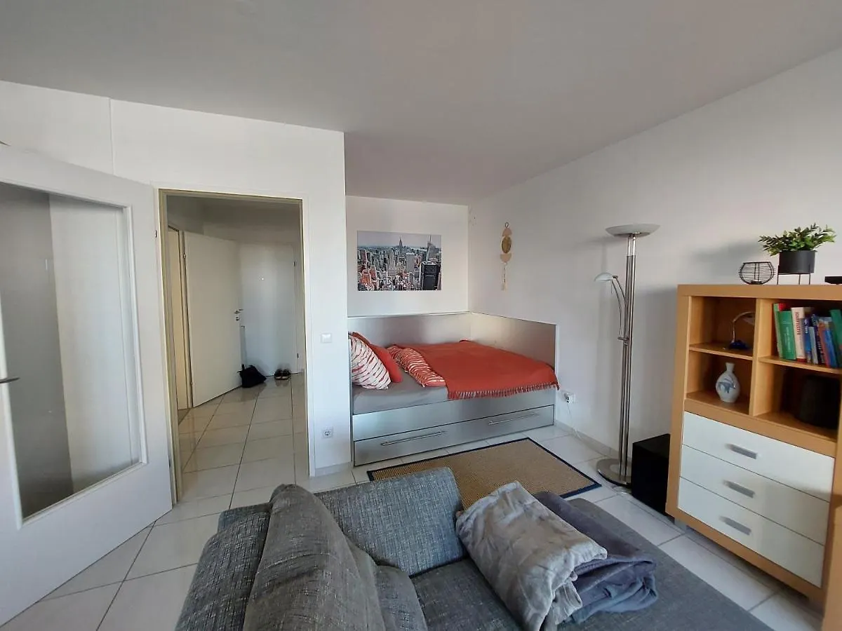 Tower Apartment With Private Terrace Next To Uno Viena