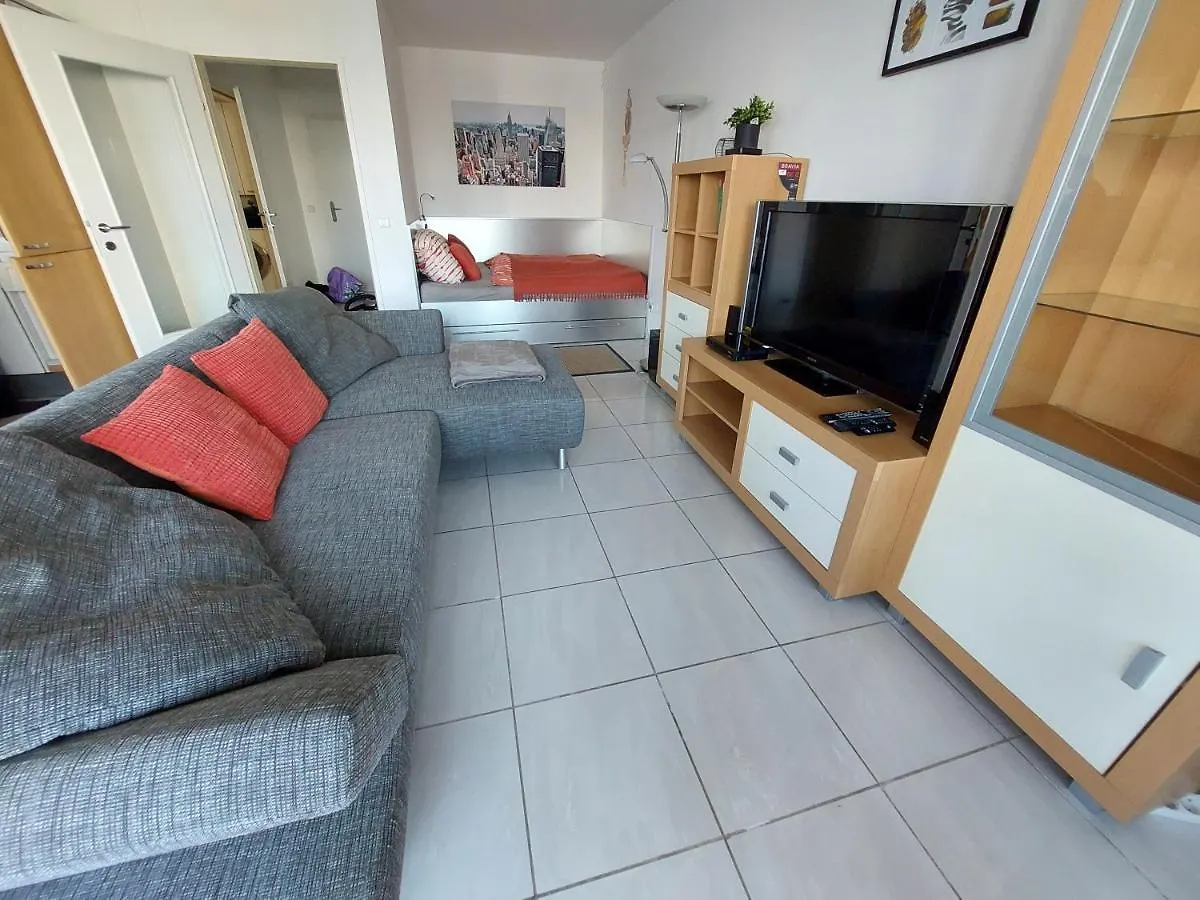 Tower Apartment With Private Terrace Next To Uno Viena Áustria